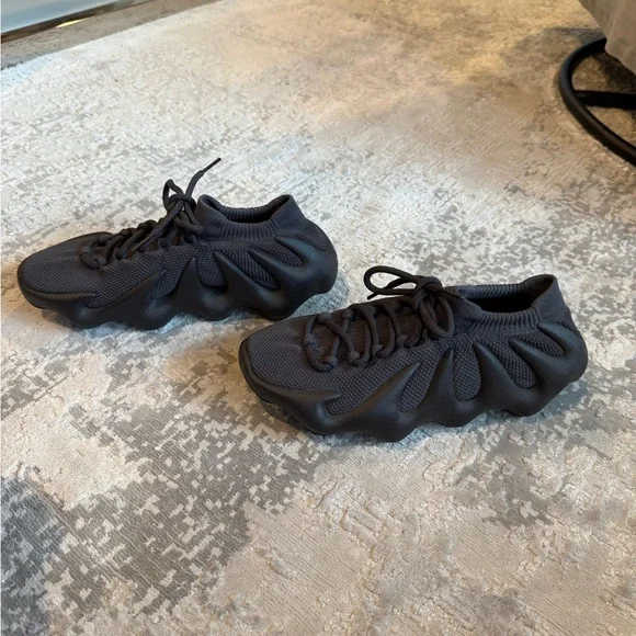 Authentic Yeezy 450 Size 6.5